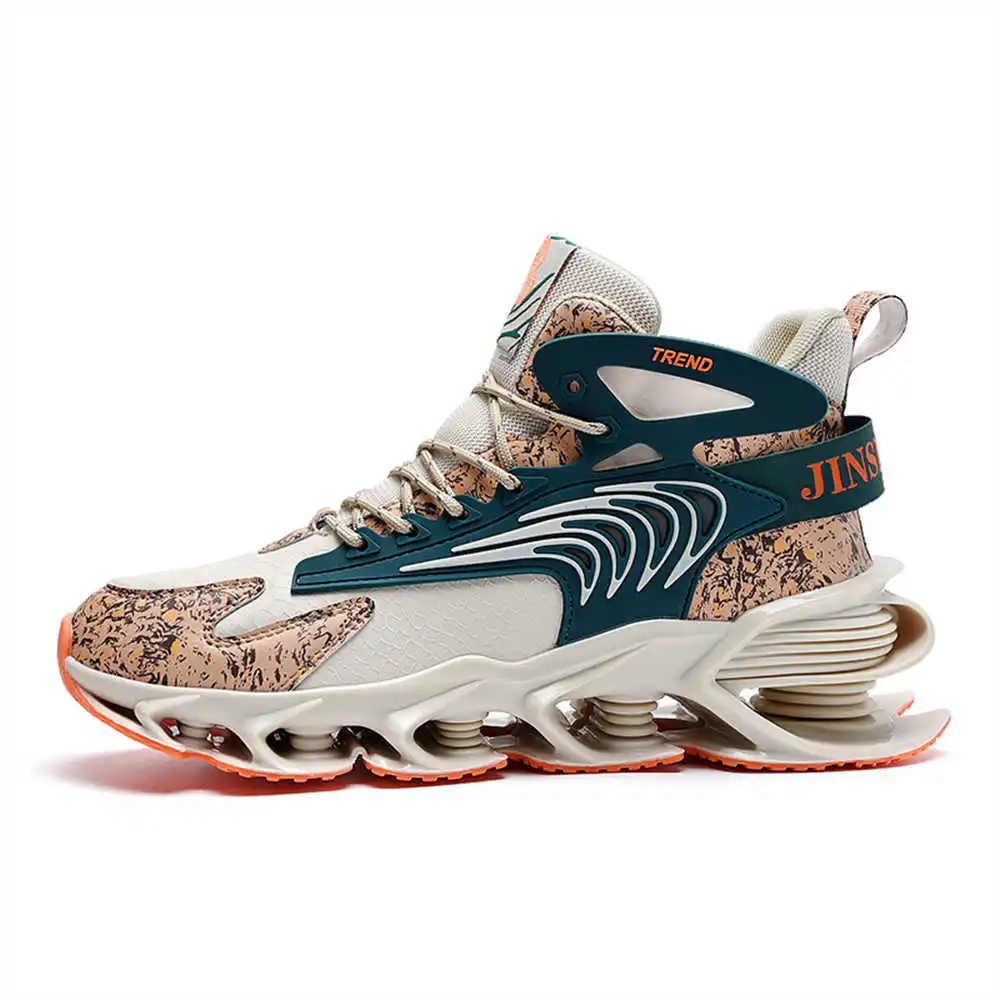 Antislip Mid Kind Running Snea - Outdoor Camping Guy recensie en prijs